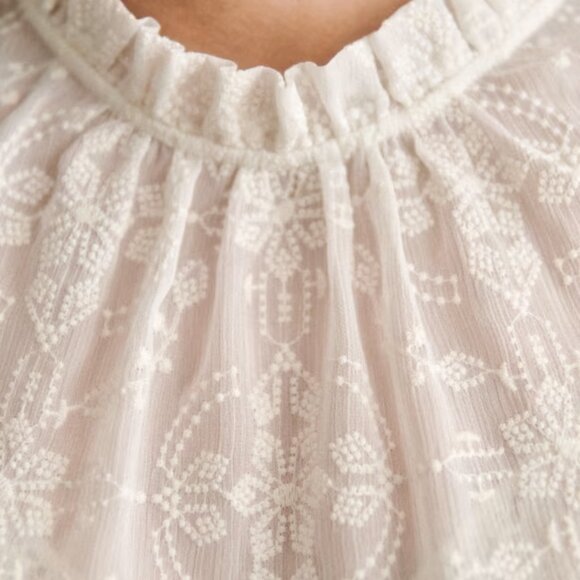 Sézane Valentine Blouse | Ecru | Size 36 (US 4) - Picture 3 of 6